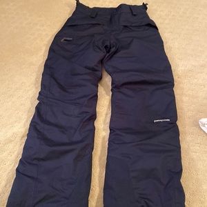 Patagonia navy youth ski pants.